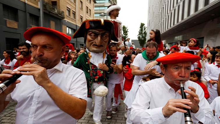spain’s-pamplona-bull-running-fiesta-back-with-a-bang-after-covid-ban