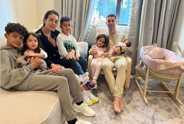 Cristiano, Georgina and the rest of the Ronaldo family 