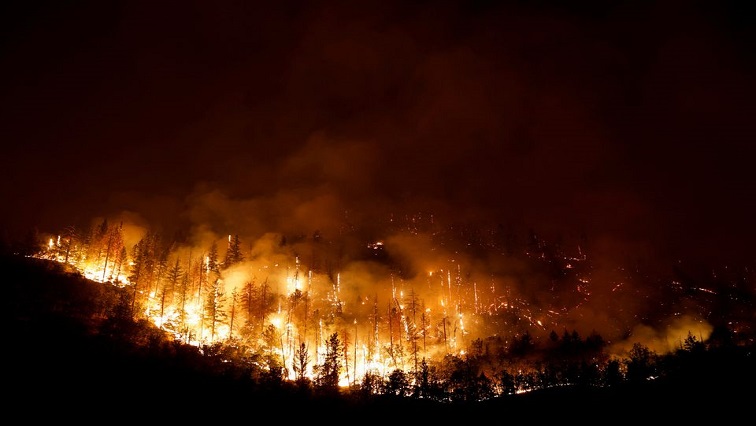 fast-moving-wildfire-in-northern-california-forces-residents-to-evacuate