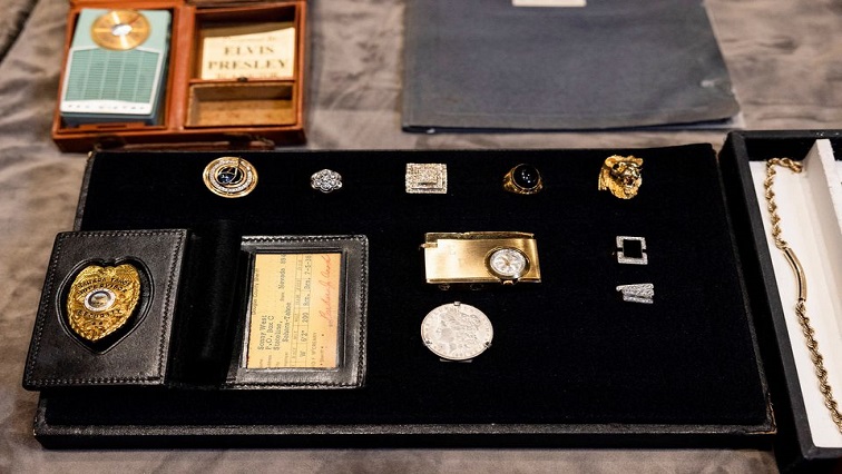 elvis-presley’s-jewelry-on-auction-with-priscilla-presley’s-support