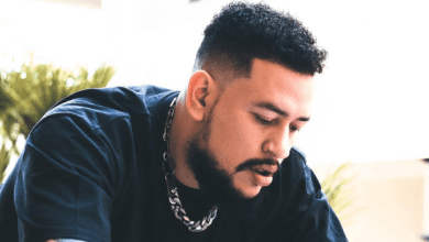 aka-preaches-the-gospel-to-his-fans