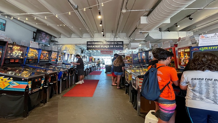 back-to-the-1950s:-new-jersey-beach-town-museum-offers-retro-thrills-for-pinball-fans