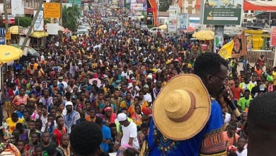 mj-the-comedian-pulls-over-10-thousand-people-to-his-dashiki-health-walk