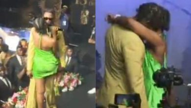 video:-diamond-nearly-undresses-zuchu-on-stage-while-performing-together