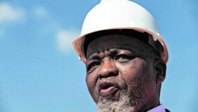 gwede-mantashe-accused-of-meddling-in-mining-rights