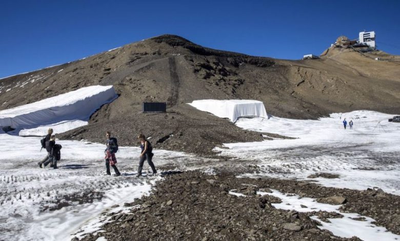 switzerland-glaciers-in-a-severe-melt-season-due-to-climate-change