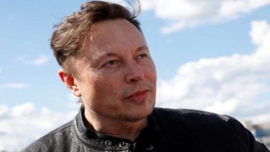 musk-reverses-again,-now-ready-to-buy-twitter-at-original-price-sources