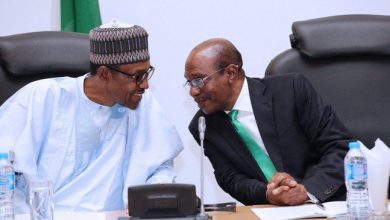 buhari-declares-support-for-cbn’s-move-to-redesign,-replace-naira-notes