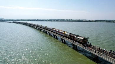 thailand’s-‘floating-train’-a-big-hit-as-dam-waters-rise