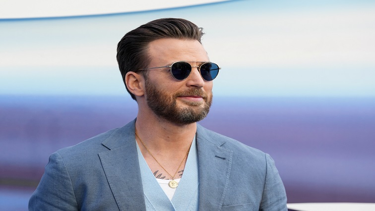 chris-evans-named-people-magazine’s-sexiest-man-alive