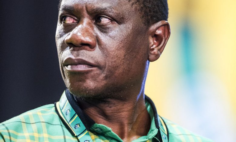 no-need-to-nationalise-the-reserve-bank,-says-paul-mashatile