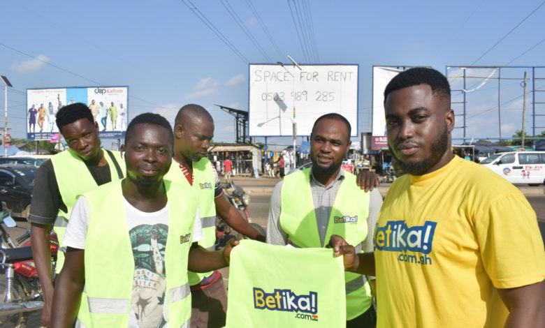 betika-shares-1000-reflector-jackets-to-launch-its-2022-ride-safe-campaign