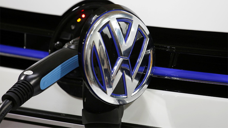 volkswagen-tells-brands-to-pause-paid-advertising-on-twitter