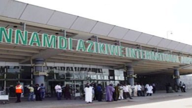 passengers-protest-at-abuja-airport-as-airline-suspends-warri-flights