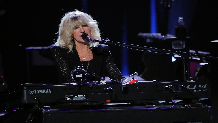 fleetwood-mac-singer-songwriter-christine-mcvie-dies-at-79