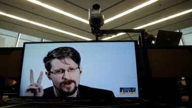 us-whistleblower-snowden-gets-a-russian-passport-–-tass