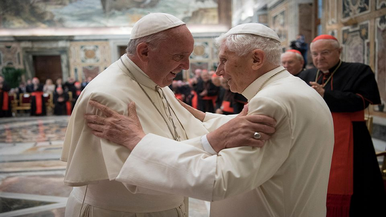 pope-francis-says-ex-pope-benedict-is-‘very-sick’,-asks-for-prayers