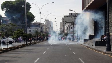 thousands-march-on-peru’s-capital-as-unrest-spreads,-building-set-ablaze