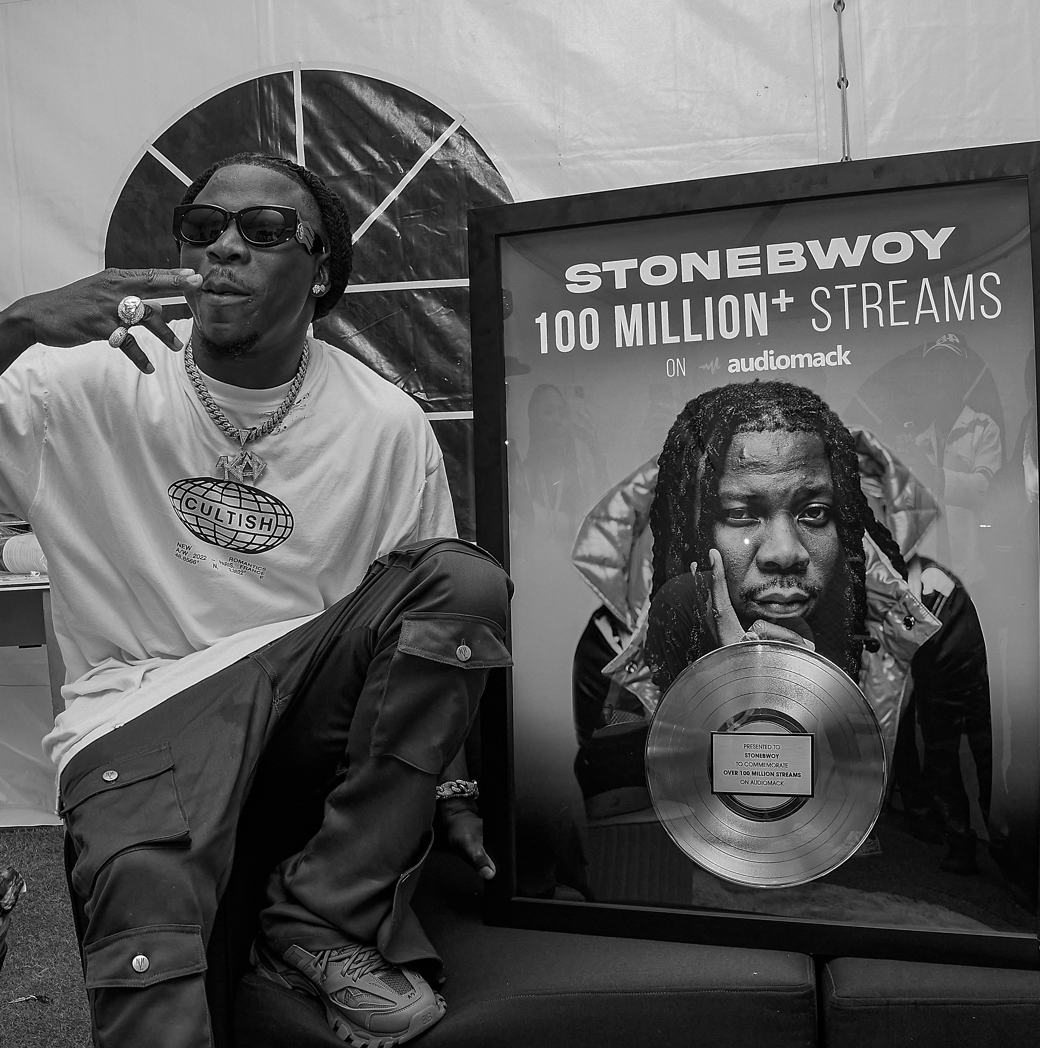 Stonebwoy receives plaque from Audiomack after history-making 100 million streams