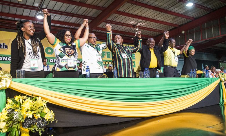 ramaphosa’s-problem:-the-rift-between-mantashe-and-gordhan