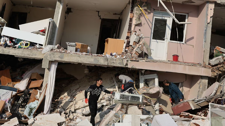 rescuers-in-race-against-time-as-turkey-syria-quake-death-toll-passes-5,000