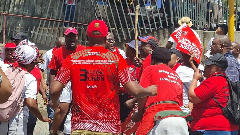 phaahla-links-four-deaths-to-nehawu’s-wage-strike