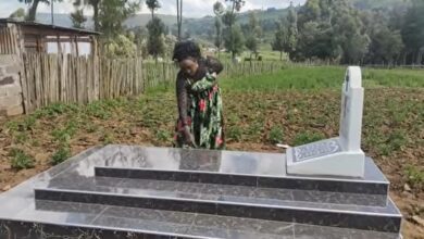 jeff-mwathi’s-mom-explains-why-she-thoroughly-cleans-son’s-grave-after-every-3-days