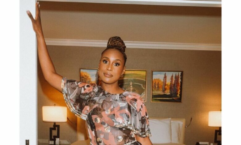 bn-style-spotlight:-issa-rae’s-chanel-cruise-show-look-is-one-for-the-books!