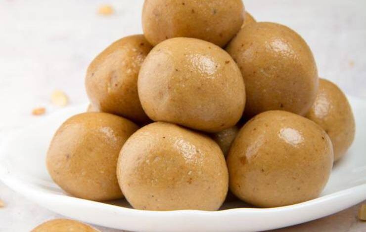 diy-recipes:-how-to-make-daakowa-(corn-and-peanut-balls)