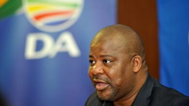 updated:-da’s-nqaba-bhanga-suspended -over-zille-racism-claim