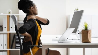 best-postures-for-a-healthy-spine-if-you-sit-all-day-working