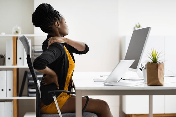 best-postures-for-a-healthy-spine-if-you-sit-all-day-working