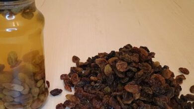 discover-the-health-benefits-of-raisin-water:-a-simple-daily-ritual