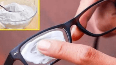 for-people-who-wear-glasses:-10-tricks-that-work-to-remove-stains-and-scratches-from-lenses