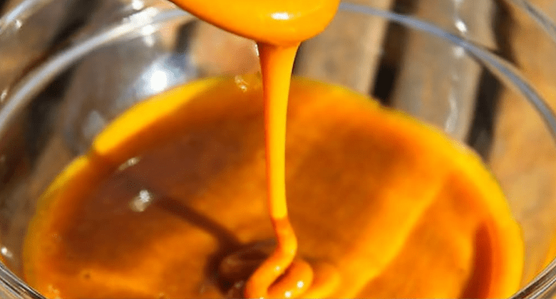 mix-honey-and-turmeric-for-a-natural-anti-inflammatory-remedy