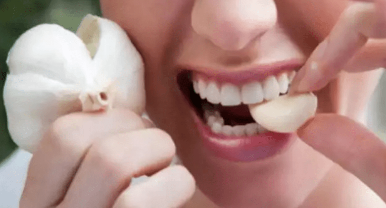 garlic-at-night:-9-surprising-health-benefits-you-probably-didn’t-know-