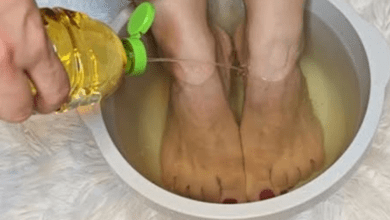 transform-your-foot-health-with-apple-cider-vinegar