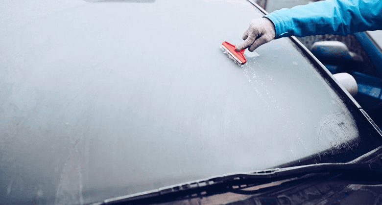 this-easy-trick-will-defrost-your-car-window-in-seconds