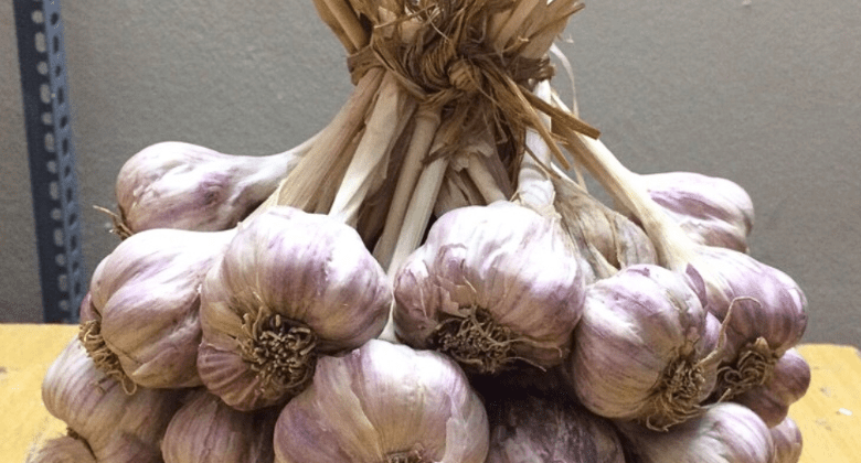 9-things-to-avoid-when-eating-garlic-–-you’ll-thank-yourself-later