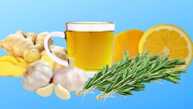 how-to-make-rosemary,-ginger-&-garlic-tea:-a-super-health-drink