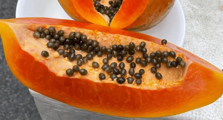 why-you-should-eat-more-ripe-papaya,-especially-in-the-morning